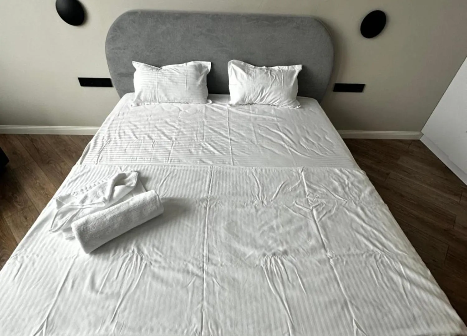 Квартира С Видом На Есентай Almaty Apartment